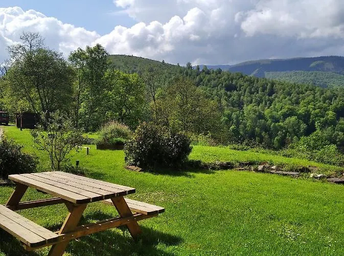 Les Granges De La Hulotte, La Hulotte Nyaraló *